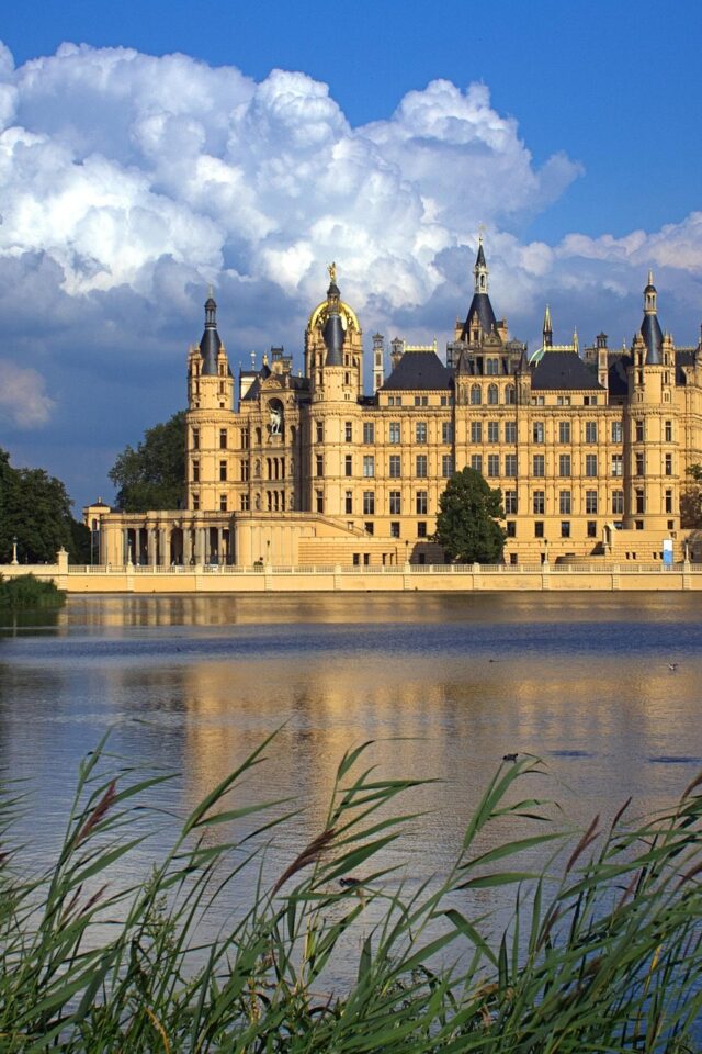 Schwering Castle (Photo: Michael Reichelt via Pixabay)