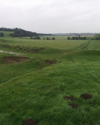 Skipsea Castle earthworks, East Riding of Yorkshire. (photo by Victuallers, CC-BY-SA 3.0)