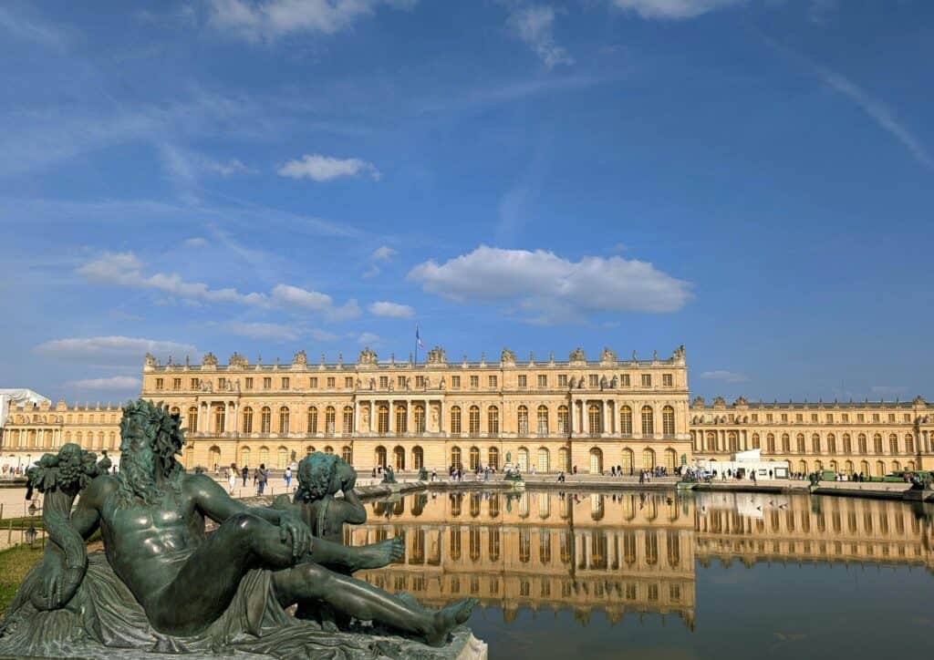 Versailles garden (photo by Arsonela K via Pexels)